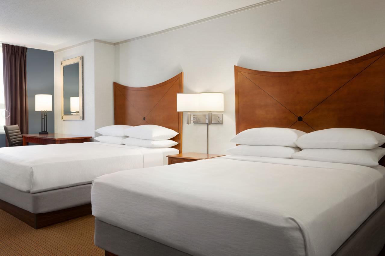 Embassy Suites Baltimore Inner Harbor Bagian luar foto
