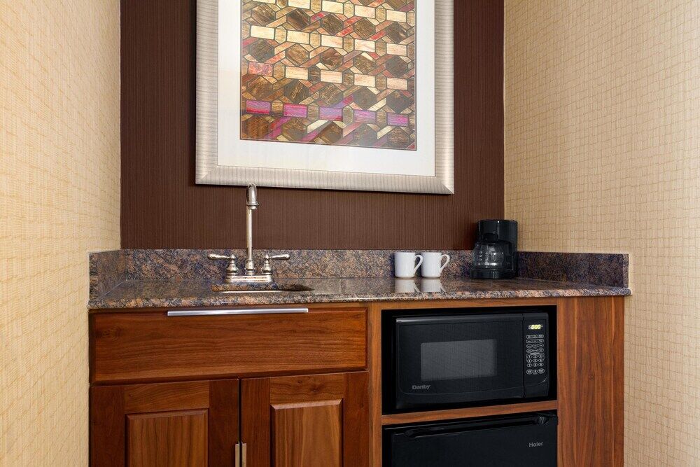 Embassy Suites Baltimore Inner Harbor Bagian luar foto